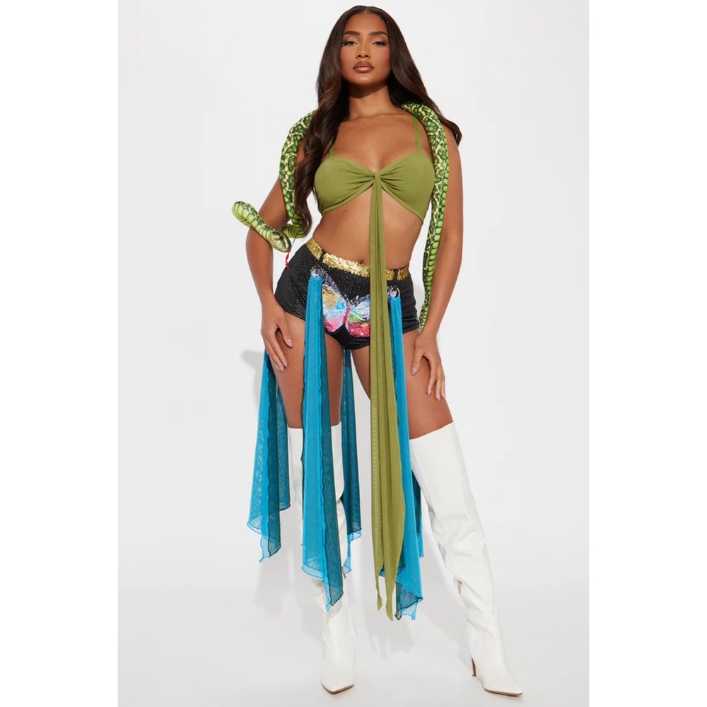 Fashion Nova Britney Spears Halloween costume
